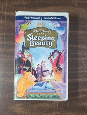 Disney Sleeping Beauty Masterpiece VHS Movie in Clamshell
